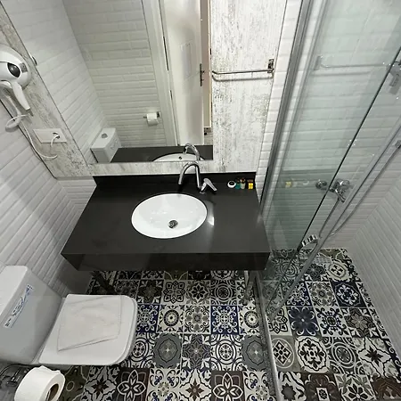 Kerpe Askoroz 酒店 3*